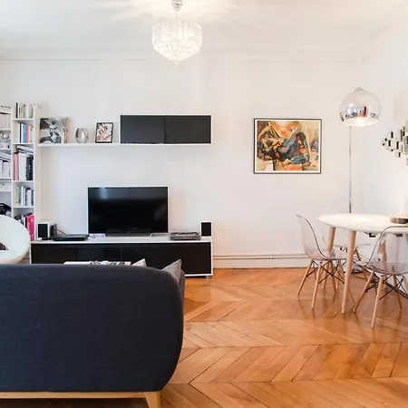 Magnificent Apt In The Batignolles District